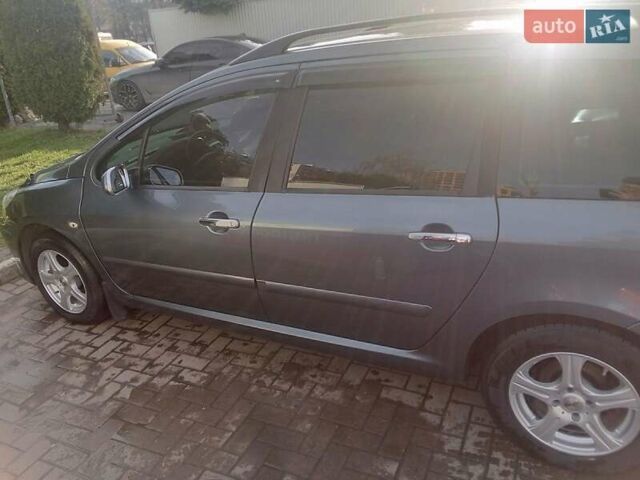 Сірий Пежо 307, об'ємом двигуна 1.59 л та пробігом 262 тис. км за 4000 $, фото 1 на Automoto.ua
