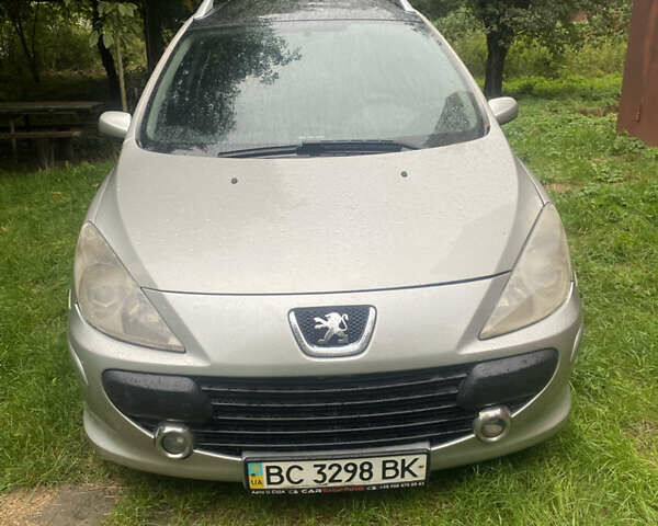 Серый Пежо 307, объемом двигателя 2 л и пробегом 280 тыс. км за 4300 $, фото 1 на Automoto.ua