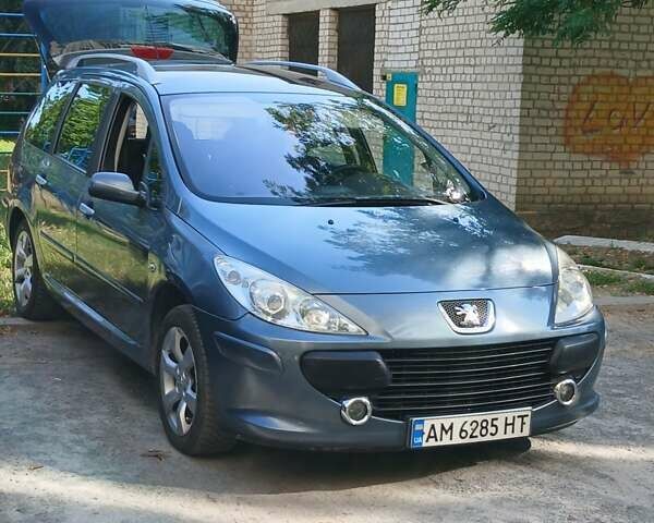 Сірий Пежо 307, об'ємом двигуна 2.01 л та пробігом 229 тис. км за 4900 $, фото 1 на Automoto.ua