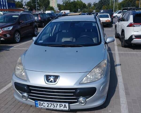 Серый Пежо 307, объемом двигателя 1.56 л и пробегом 295 тыс. км за 4500 $, фото 1 на Automoto.ua