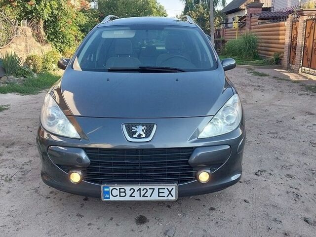 Серый Пежо 307, объемом двигателя 2 л и пробегом 280 тыс. км за 4800 $, фото 1 на Automoto.ua
