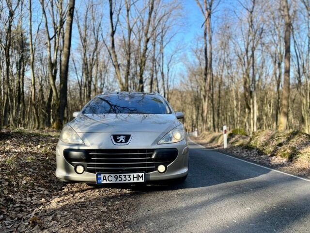 Серый Пежо 307, объемом двигателя 1.6 л и пробегом 317 тыс. км за 5000 $, фото 1 на Automoto.ua