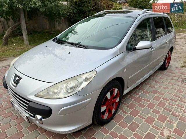 Серый Пежо 307, объемом двигателя 2 л и пробегом 309 тыс. км за 3650 $, фото 1 на Automoto.ua