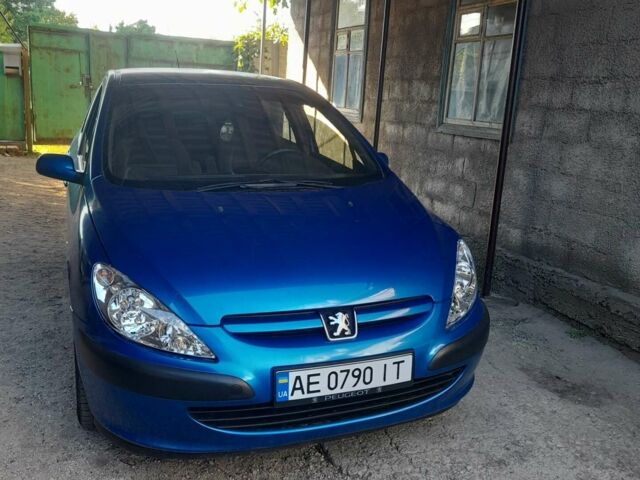 Синий Пежо 307, объемом двигателя 2 л и пробегом 245 тыс. км за 4000 $, фото 1 на Automoto.ua