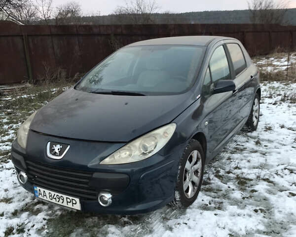 Синий Пежо 307, объемом двигателя 2 л и пробегом 147 тыс. км за 5700 $, фото 1 на Automoto.ua