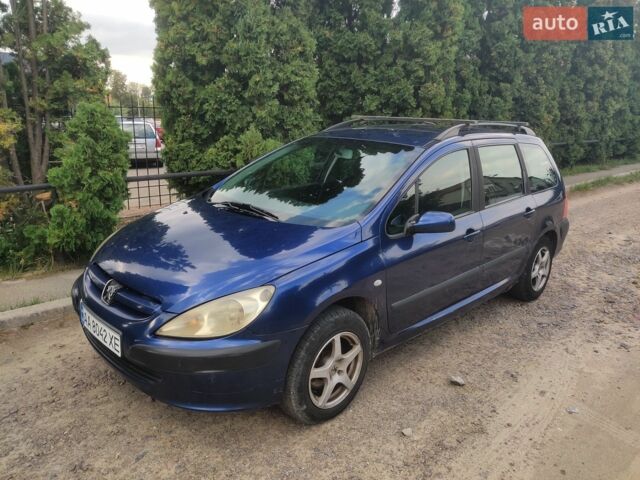 Синий Пежо 307, объемом двигателя 1.59 л и пробегом 350 тыс. км за 2010 $, фото 1 на Automoto.ua