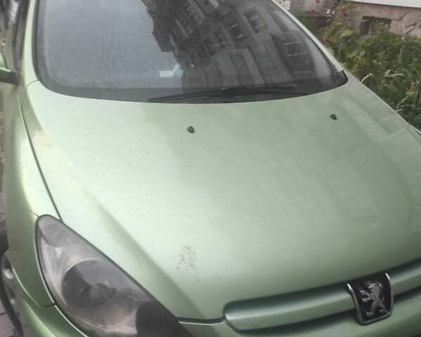 Зеленый Пежо 307, объемом двигателя 1.6 л и пробегом 330 тыс. км за 4200 $, фото 1 на Automoto.ua