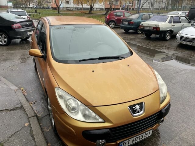 Помаранчевий Пежо 307, об'ємом двигуна 2 л та пробігом 179 тис. км за 4280 $, фото 1 на Automoto.ua
