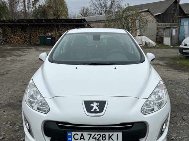 Білий Пежо 308, об'ємом двигуна 1.6 л та пробігом 267 тис. км за 6199 $, фото 1 на Automoto.ua