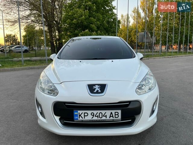 Белый Пежо 308, объемом двигателя 1.6 л и пробегом 219 тыс. км за 4600 $, фото 1 на Automoto.ua