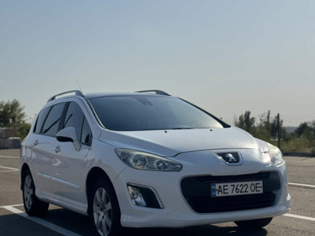 Білий Пежо 308, об'ємом двигуна 1.6 л та пробігом 183 тис. км за 7500 $, фото 1 на Automoto.ua