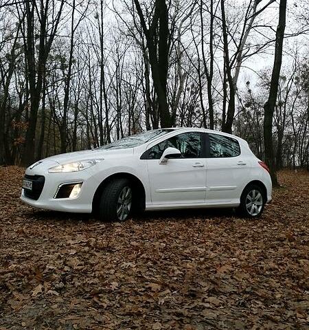 Білий Пежо 308, об'ємом двигуна 1.6 л та пробігом 97 тис. км за 7800 $, фото 1 на Automoto.ua