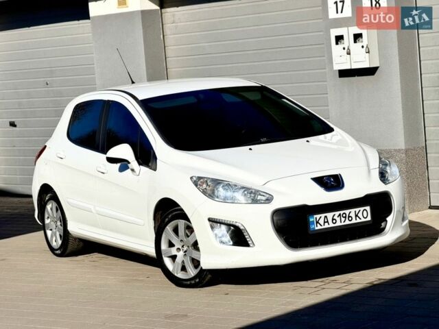 Білий Пежо 308, об'ємом двигуна 1.6 л та пробігом 198 тис. км за 7300 $, фото 1 на Automoto.ua