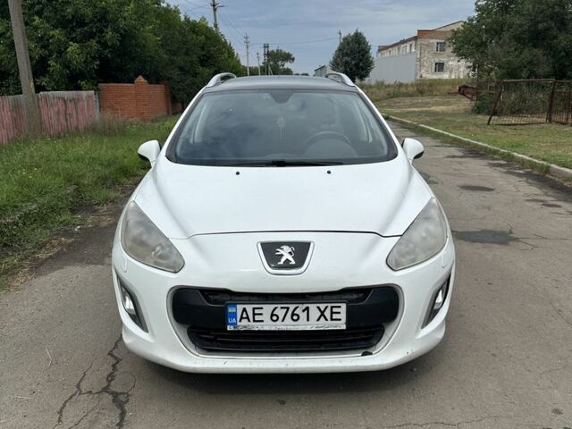 Білий Пежо 308, об'ємом двигуна 1.6 л та пробігом 350 тис. км за 5303 $, фото 1 на Automoto.ua