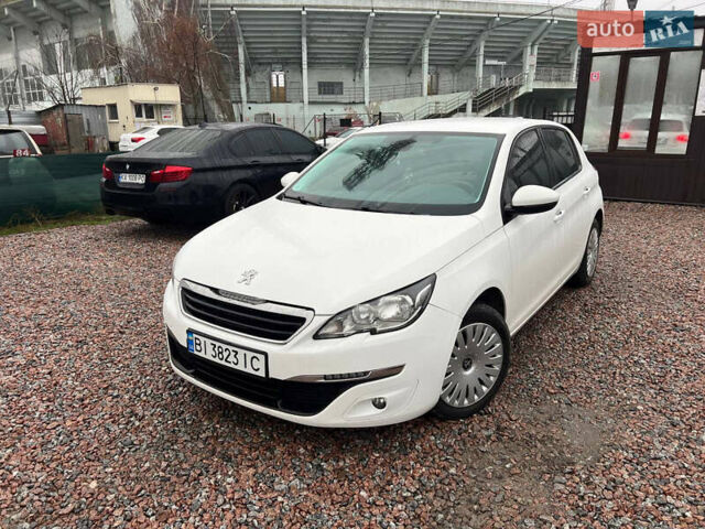 Белый Пежо 308, объемом двигателя 1.6 л и пробегом 247 тыс. км за 9800 $, фото 1 на Automoto.ua