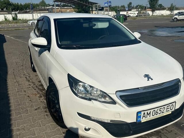 Білий Пежо 308, об'ємом двигуна 1.56 л та пробігом 309 тис. км за 9200 $, фото 1 на Automoto.ua