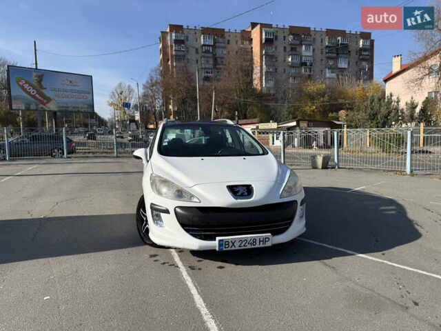 Белый Пежо 308, объемом двигателя 1.56 л и пробегом 265 тыс. км за 4500 $, фото 1 на Automoto.ua