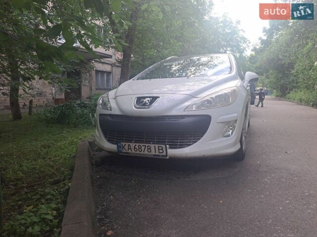 Белый Пежо 308, объемом двигателя 1.6 л и пробегом 525 тыс. км за 4300 $, фото 1 на Automoto.ua