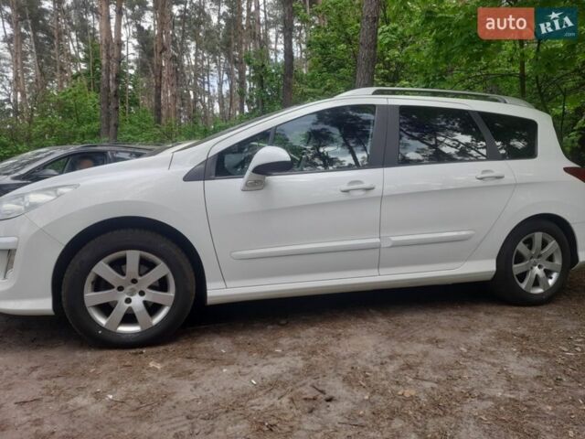 Білий Пежо 308, об'ємом двигуна 1.6 л та пробігом 169 тис. км за 5996 $, фото 1 на Automoto.ua