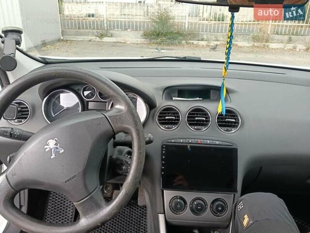 Білий Пежо 308, об'ємом двигуна 1.4 л та пробігом 232 тис. км за 6300 $, фото 1 на Automoto.ua