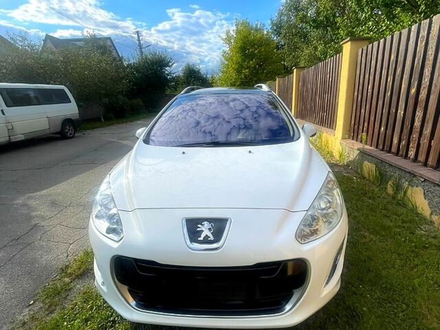 Білий Пежо 308, об'ємом двигуна 1.6 л та пробігом 145 тис. км за 6800 $, фото 1 на Automoto.ua