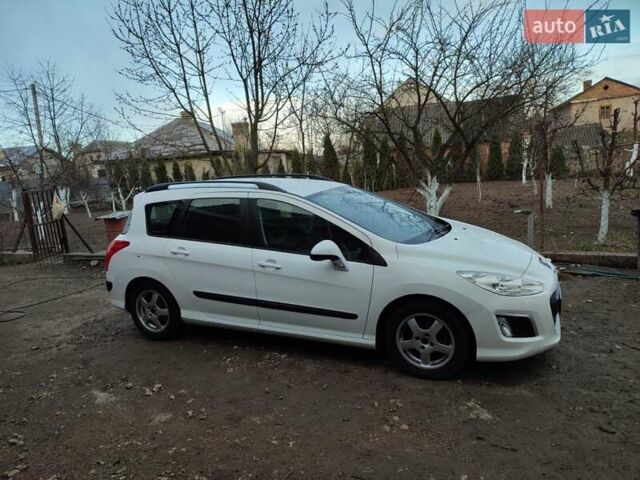 Белый Пежо 308, объемом двигателя 1.6 л и пробегом 212 тыс. км за 6900 $, фото 1 на Automoto.ua