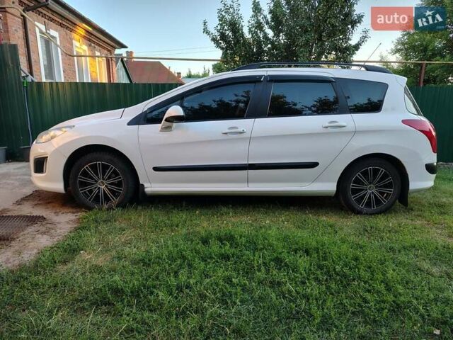 Белый Пежо 308, объемом двигателя 1.6 л и пробегом 257 тыс. км за 7500 $, фото 1 на Automoto.ua