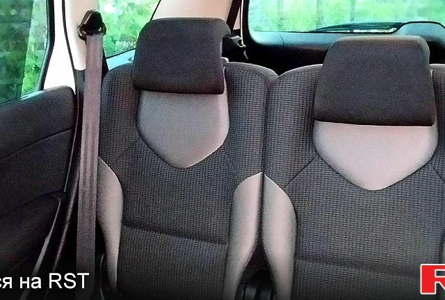 Белый Пежо 308, объемом двигателя 1.6 л и пробегом 292 тыс. км за 6000 $, фото 1 на Automoto.ua