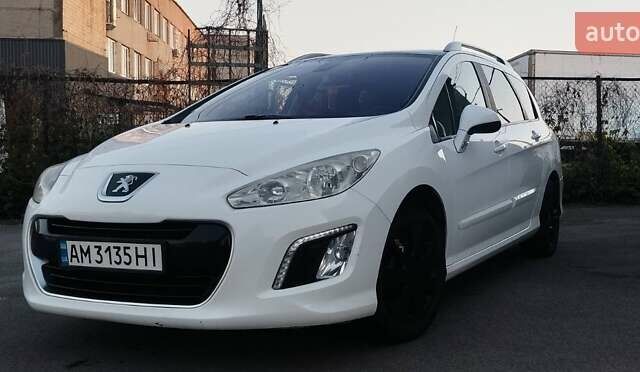 Білий Пежо 308, об'ємом двигуна 1.6 л та пробігом 270 тис. км за 6000 $, фото 1 на Automoto.ua