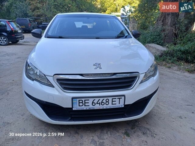 Белый Пежо 308, объемом двигателя 1.56 л и пробегом 270 тыс. км за 6777 $, фото 1 на Automoto.ua
