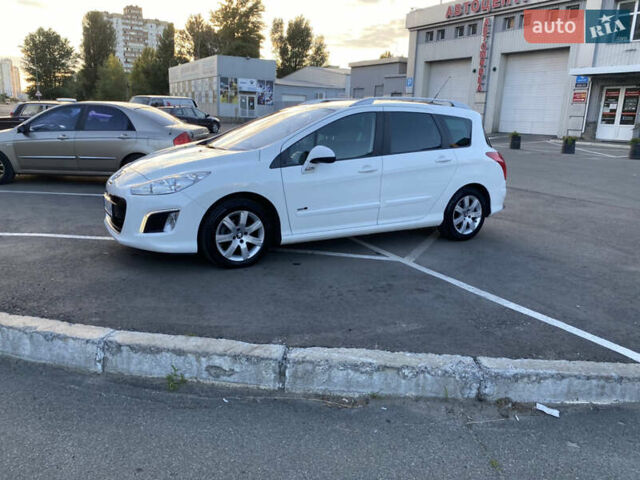 Белый Пежо 308, объемом двигателя 1.6 л и пробегом 296 тыс. км за 7500 $, фото 1 на Automoto.ua
