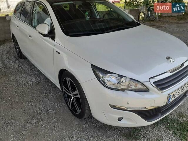 Білий Пежо 308, об'ємом двигуна 1.6 л та пробігом 195 тис. км за 11000 $, фото 1 на Automoto.ua