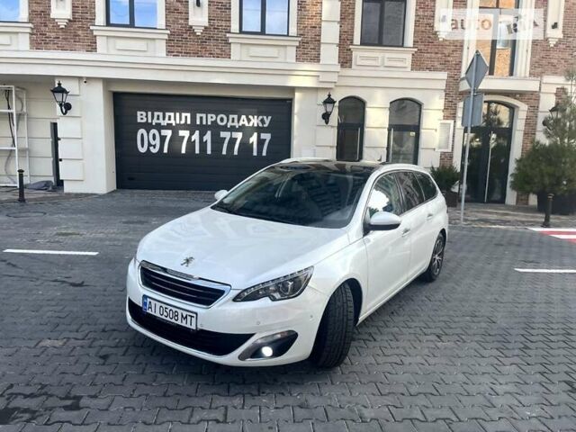 Белый Пежо 308, объемом двигателя 1.56 л и пробегом 221 тыс. км за 10000 $, фото 1 на Automoto.ua