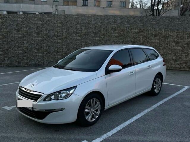 Белый Пежо 308, объемом двигателя 1.6 л и пробегом 227 тыс. км за 8300 $, фото 1 на Automoto.ua