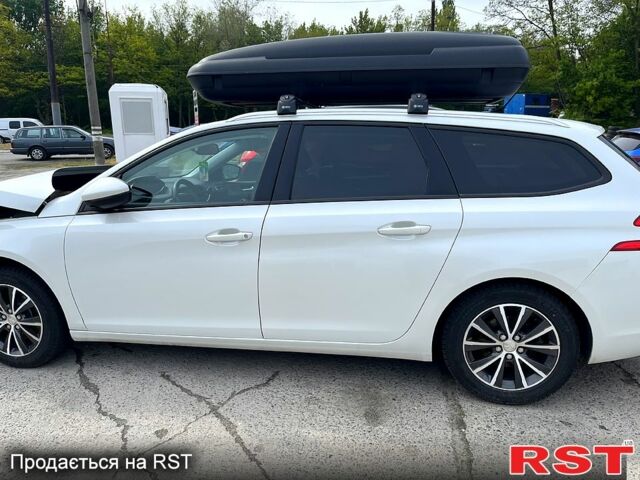 Белый Пежо 308, объемом двигателя 1.6 л и пробегом 0 тыс. км за 4500 $, фото 1 на Automoto.ua