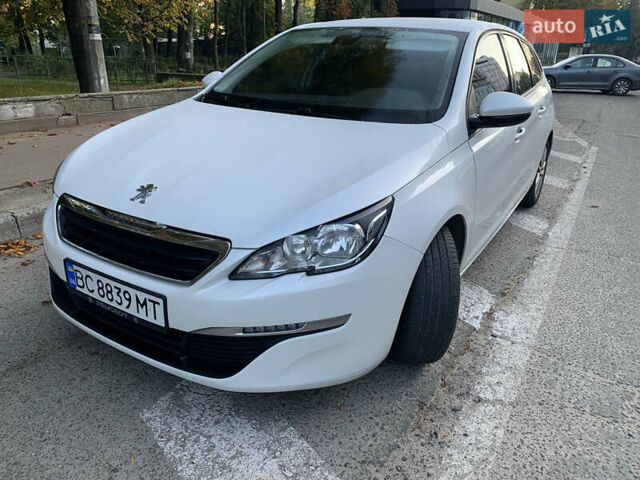Білий Пежо 308, об'ємом двигуна 1.6 л та пробігом 240 тис. км за 8800 $, фото 1 на Automoto.ua