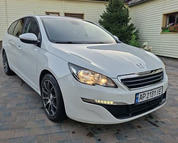 Білий Пежо 308, об'ємом двигуна 1.56 л та пробігом 216 тис. км за 9500 $, фото 1 на Automoto.ua