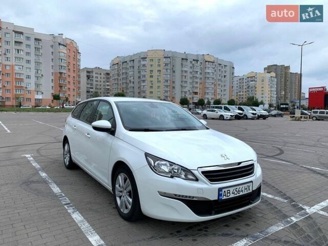 Белый Пежо 308, объемом двигателя 1.56 л и пробегом 210 тыс. км за 8500 $, фото 1 на Automoto.ua