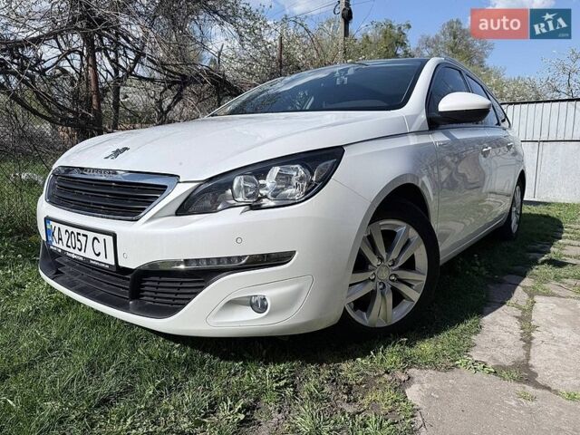 Белый Пежо 308, объемом двигателя 1.56 л и пробегом 234 тыс. км за 11770 $, фото 1 на Automoto.ua