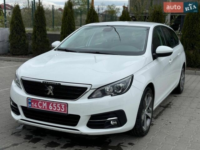 Белый Пежо 308, объемом двигателя 1.5 л и пробегом 190 тыс. км за 12299 $, фото 1 на Automoto.ua