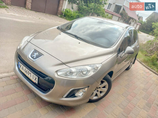 Бежевый Пежо 308, объемом двигателя 1.6 л и пробегом 127 тыс. км за 6700 $, фото 1 на Automoto.ua