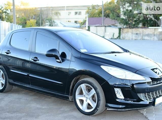 Чорний Пежо 308, об'ємом двигуна 1.6 л та пробігом 76 тис. км за 5400 $, фото 1 на Automoto.ua