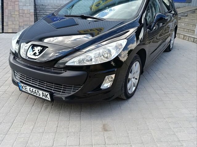 Черный Пежо 308, объемом двигателя 1.6 л и пробегом 254 тыс. км за 4999 $, фото 1 на Automoto.ua