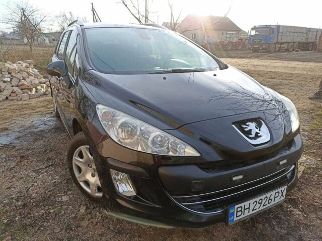 Черный Пежо 308, объемом двигателя 1.6 л и пробегом 257 тыс. км за 4700 $, фото 1 на Automoto.ua
