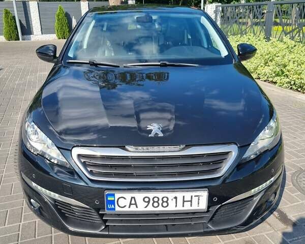 Черный Пежо 308, объемом двигателя 1.56 л и пробегом 200 тыс. км за 9900 $, фото 1 на Automoto.ua