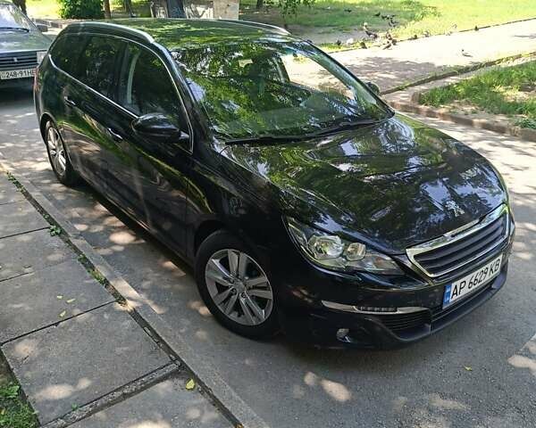 Чорний Пежо 308, об'ємом двигуна 1.56 л та пробігом 272 тис. км за 9000 $, фото 1 на Automoto.ua