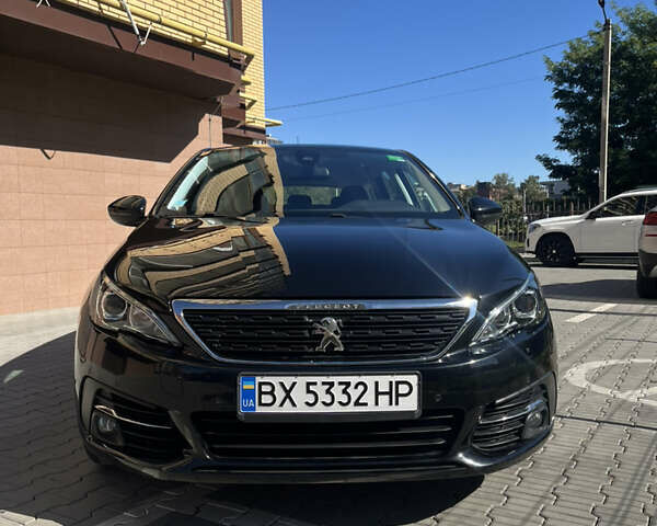 Чорний Пежо 308, об'ємом двигуна 1.5 л та пробігом 171 тис. км за 12300 $, фото 1 на Automoto.ua