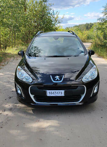 Коричневый Пежо 308, объемом двигателя 0 л и пробегом 239 тыс. км за 6800 $, фото 1 на Automoto.ua