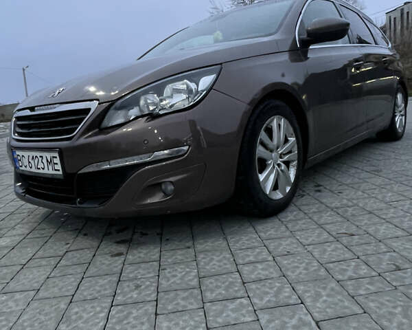 Коричневый Пежо 308, объемом двигателя 1.56 л и пробегом 309 тыс. км за 8000 $, фото 1 на Automoto.ua
