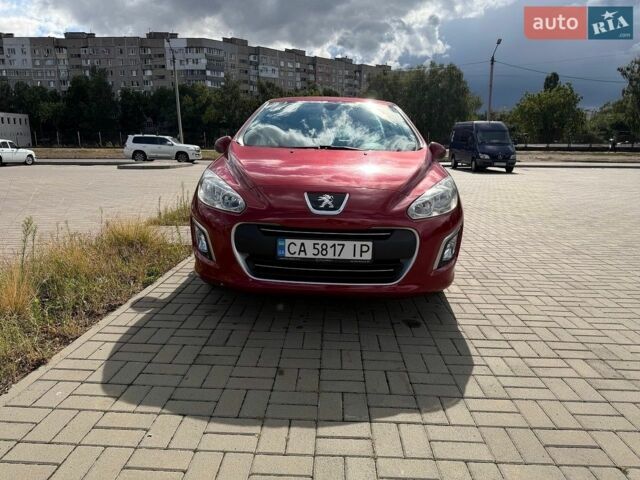 Червоний Пежо 308, об'ємом двигуна 1.56 л та пробігом 229 тис. км за 4900 $, фото 1 на Automoto.ua
